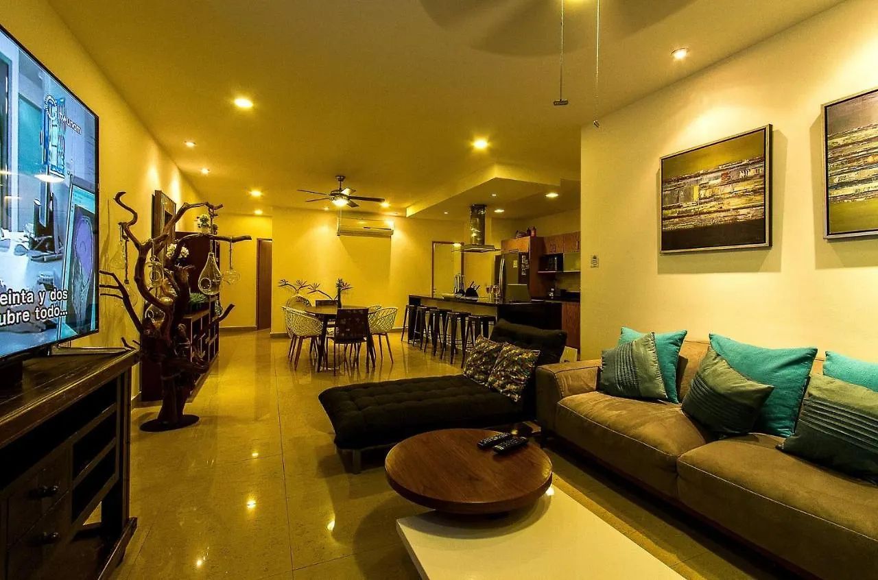 Apartment Breathtaking 2 Bedroom, Private Terrace Bbq Playa del Carmen Mexico