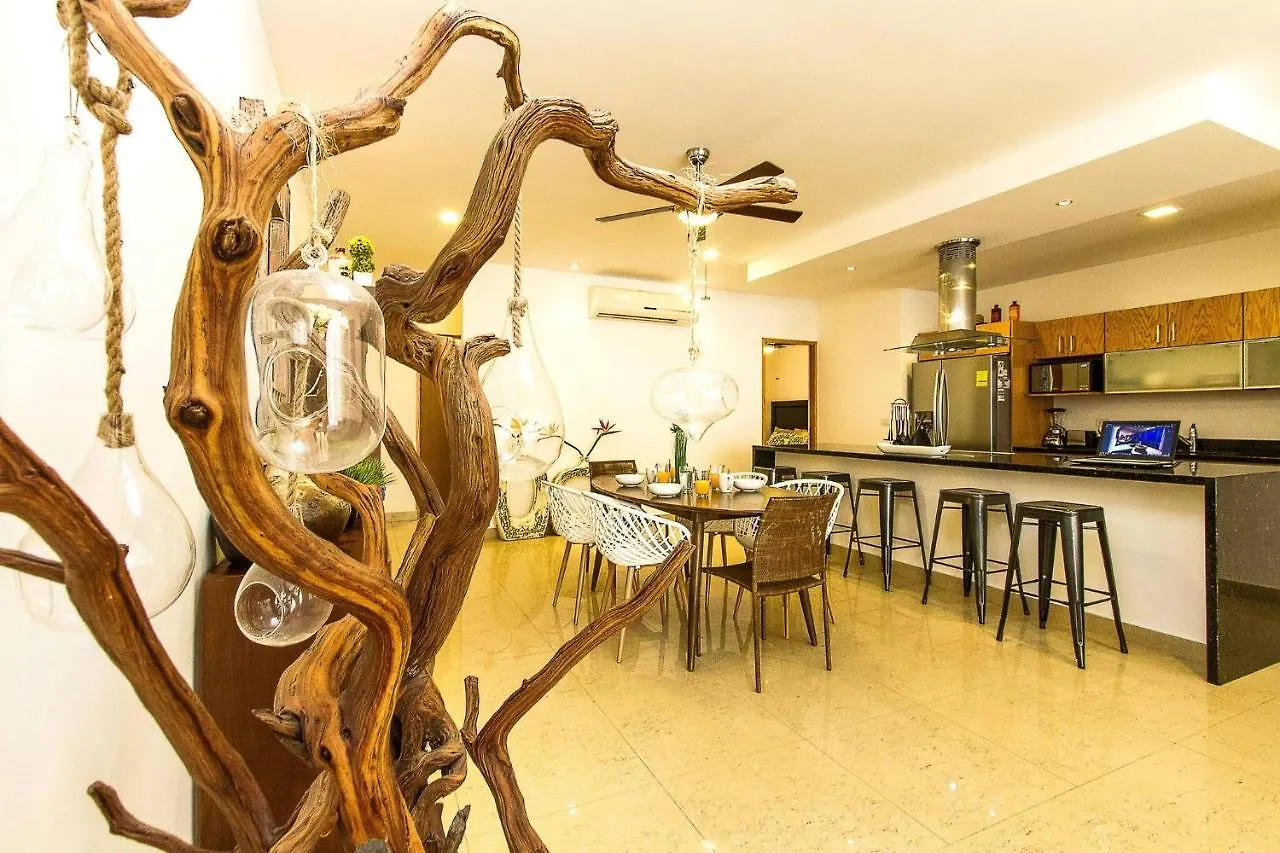 Breathtaking 2 Bedroom, Private Terrace Bbq Playa del Carmen