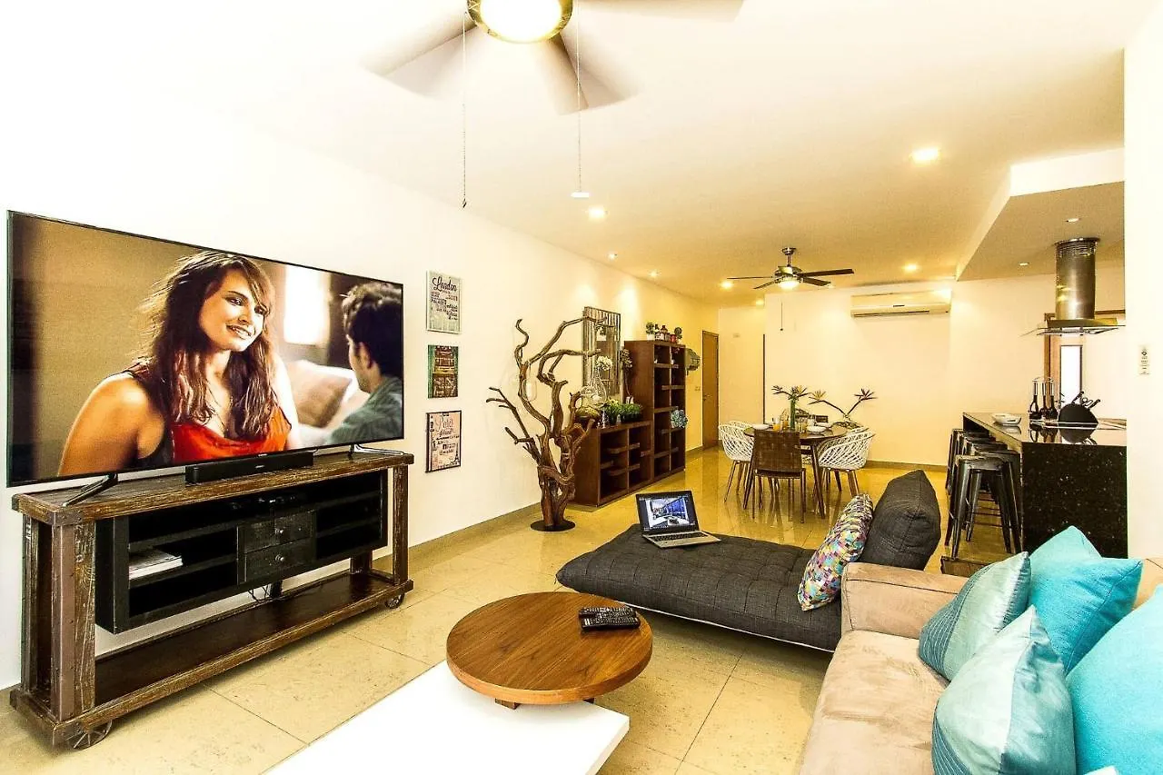Breathtaking 2 Bedroom, Private Terrace Bbq Playa del Carmen 0*,  Mexiko