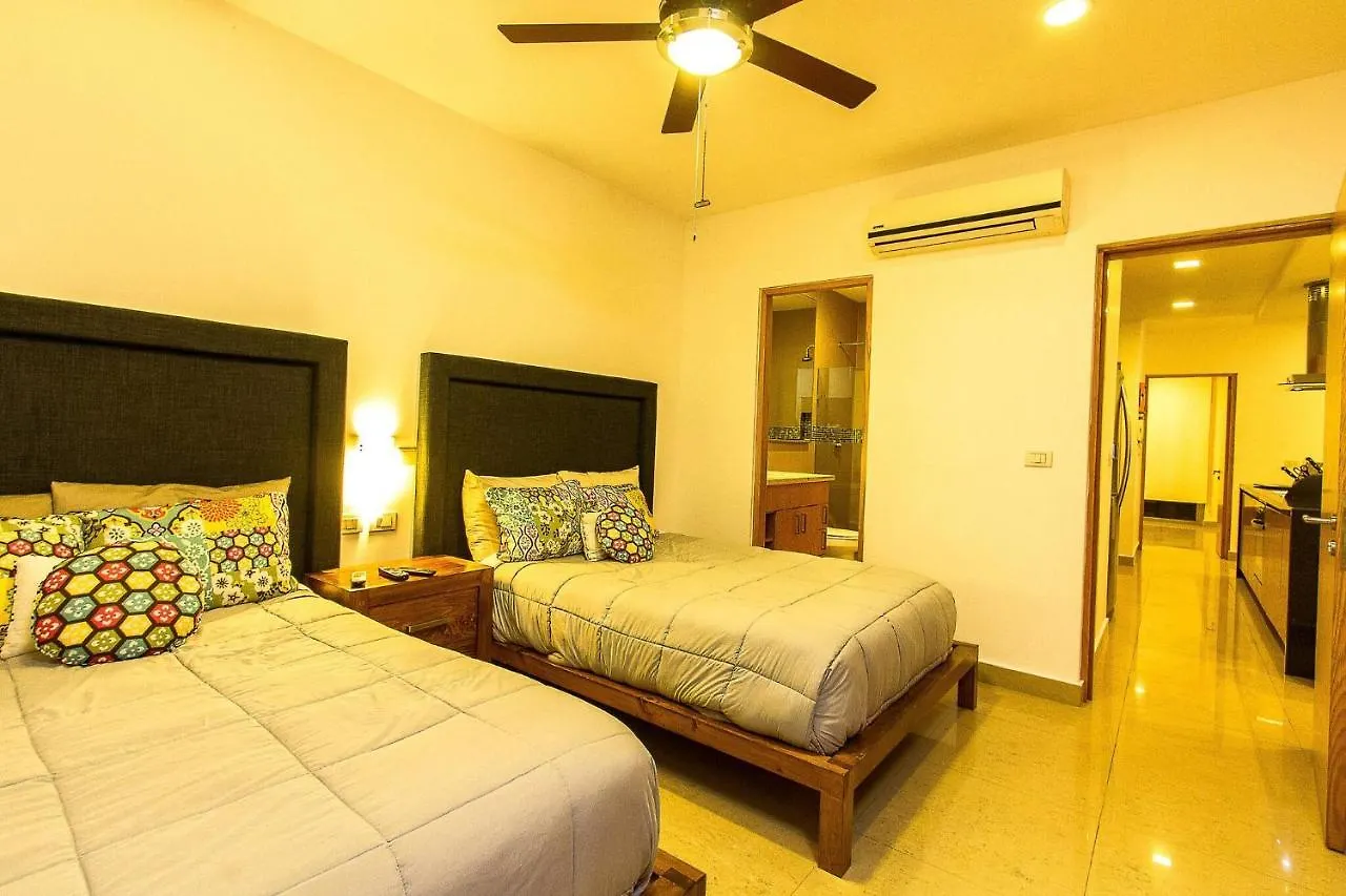 Breathtaking 2 Bedroom, Private Terrace Bbq Playa del Carmen Apartmán