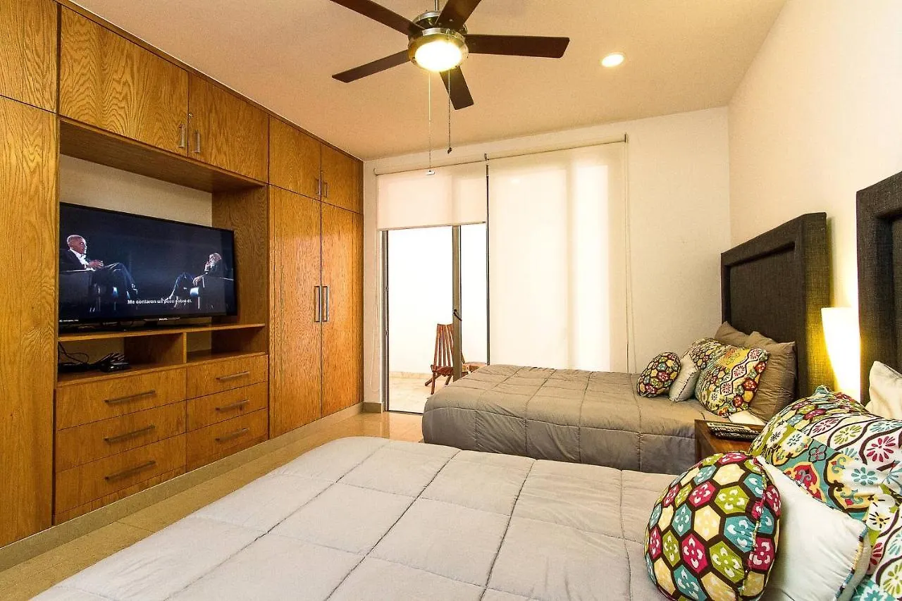 Breathtaking 2 Bedroom, Private Terrace Bbq Playa del Carmen
